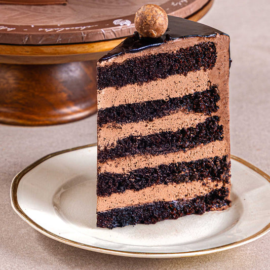 Classic Fudge Cake