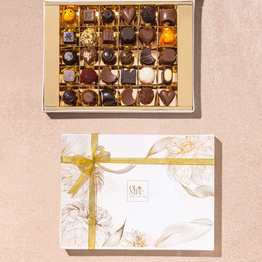 White Elegance Box Of 30